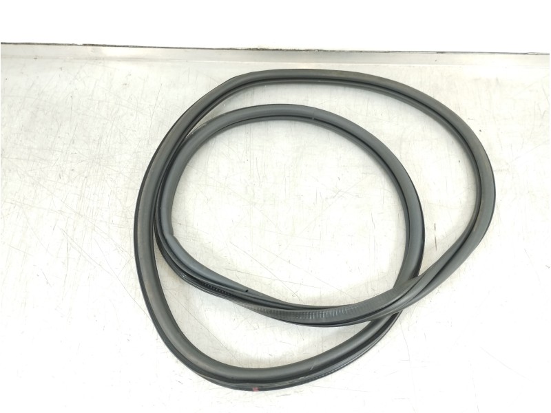 Recambio de gomas contorno puerta para seat ibiza (kj1) fr referencia OEM IAM 6F0867367D  