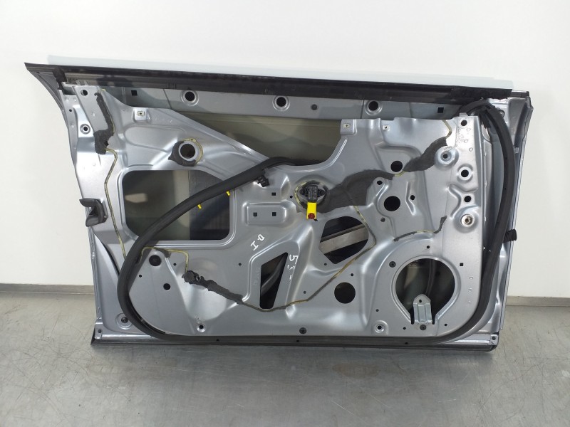 Recambio de puerta delantera izquierda para audi a4 avant (8e) 2.0 tdi (dpf) (125kw) referencia OEM IAM 8E0831051L  