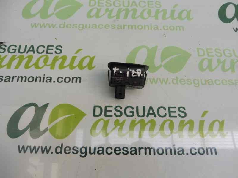 Recambio de mando elevalunas trasero izquierdo para citroën c4 picasso seduction referencia OEM IAM 96639378ZD  
