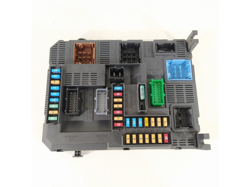 Recambio de caja reles / fusibles para citroën c-elysée shine referencia OEM IAM 9819849680 BSIN02 