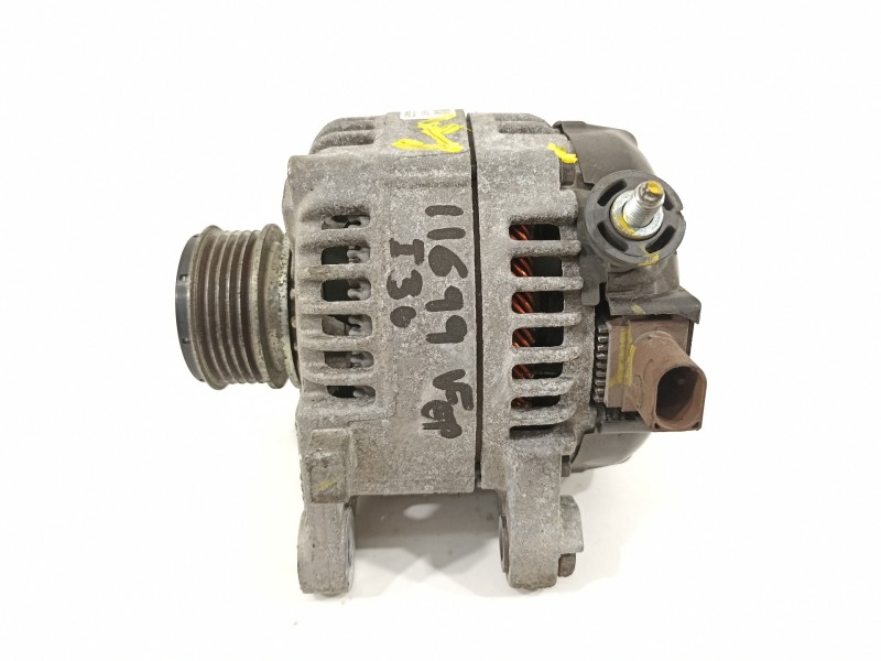 Recambio de alternador para hyundai i30 (gd) style referencia OEM IAM 373002A700  