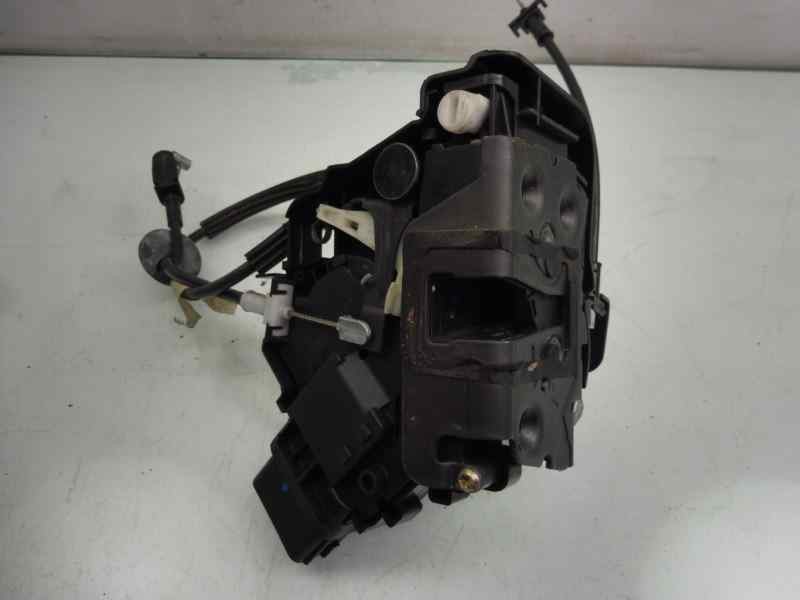 Recambio de cerradura puerta trasera derecha para ford focus berlina (cap) trend referencia OEM IAM 4M5AR26412BC  