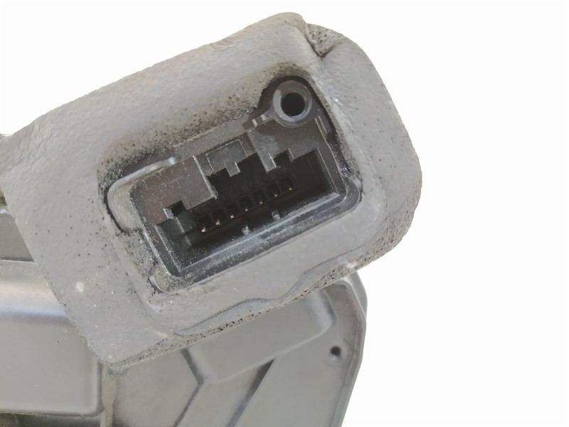 Recambio de cerradura puerta delantera derecha para skoda rapid ambition referencia OEM IAM 5E1837016  