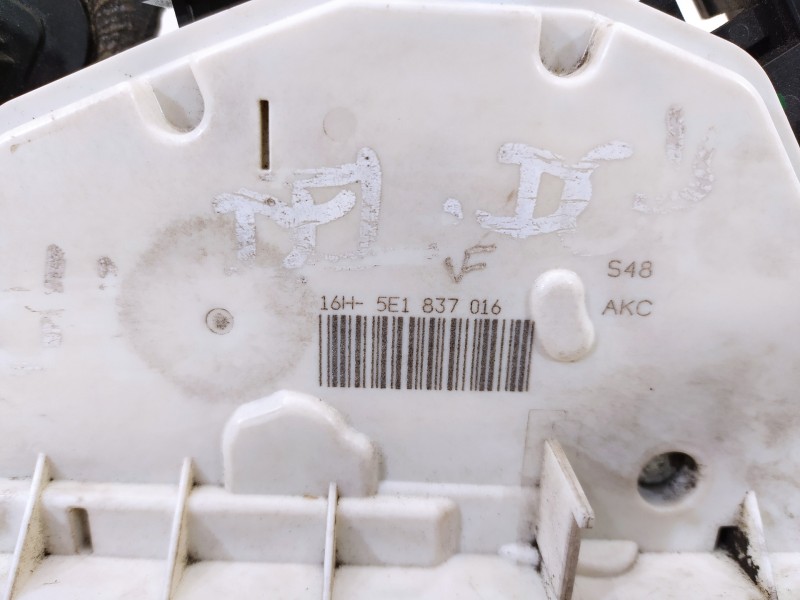 Recambio de cerradura puerta delantera derecha para skoda rapid ambition referencia OEM IAM 5E1837016  