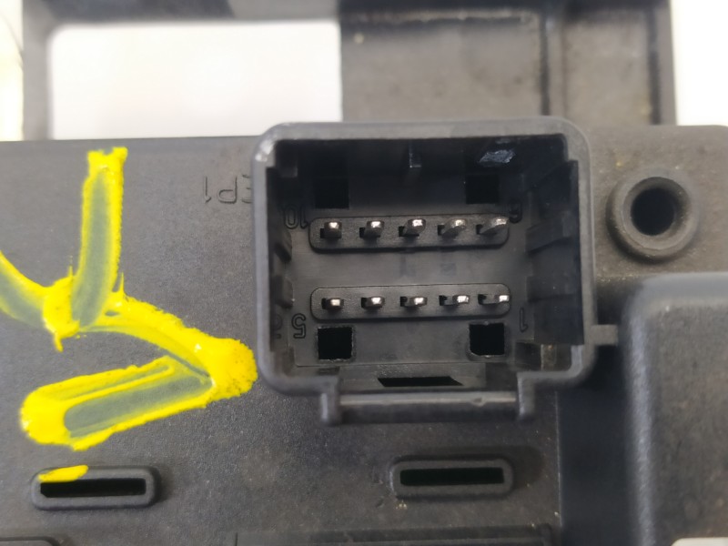 Recambio de caja reles / fusibles para peugeot 307 (s1) speed up referencia OEM IAM 9650664180  