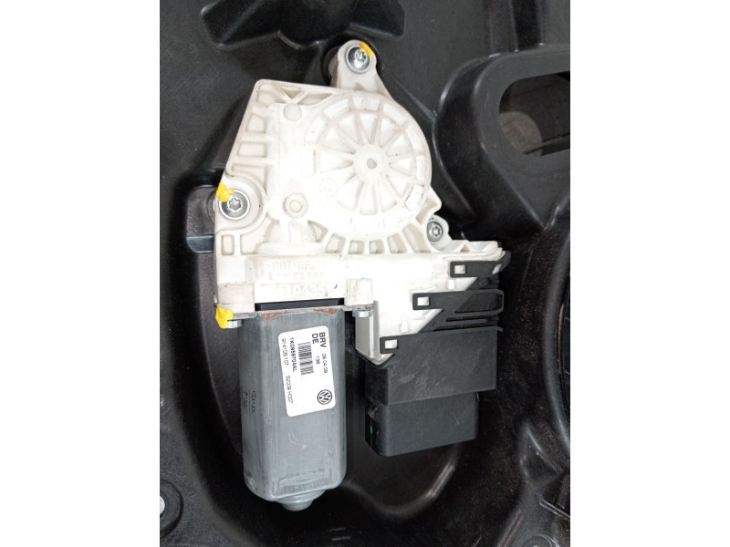 Recambio de elevalunas trasero derecho para volkswagen golf vi (5k1) advance referencia OEM IAM 5K4839756 5K4839730H 1K0959704AL