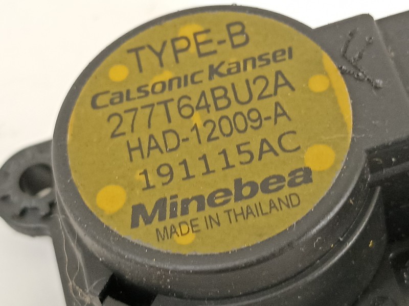 Recambio de motor apertura trampillas climatizador para nissan qashqai (j11) 360 referencia OEM IAM 277T64BU2A 191115AC 