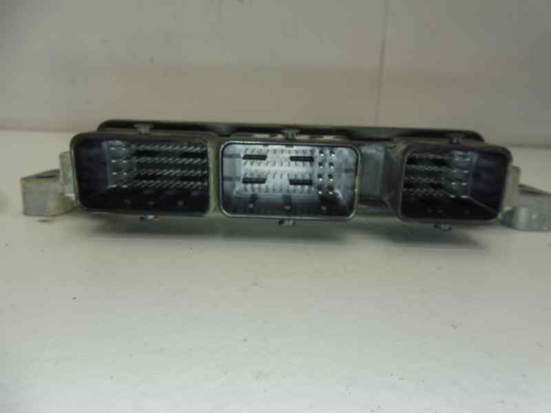 Recambio de centralita motor uce para renault kangoo profesional referencia OEM IAM 237101989R 237101990R 