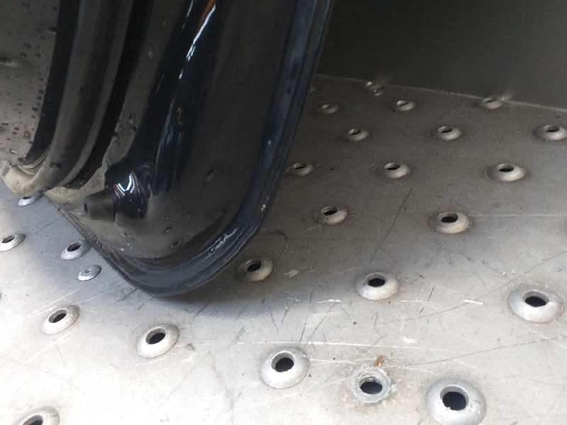 Recambio de puerta delantera derecha para kia cee´d 1.4 cat referencia OEM IAM   