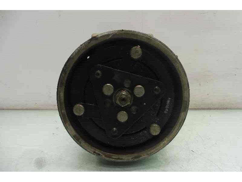 Recambio de compresor aire acondicionado para renault kangoo profesional referencia OEM IAM 8200953359  