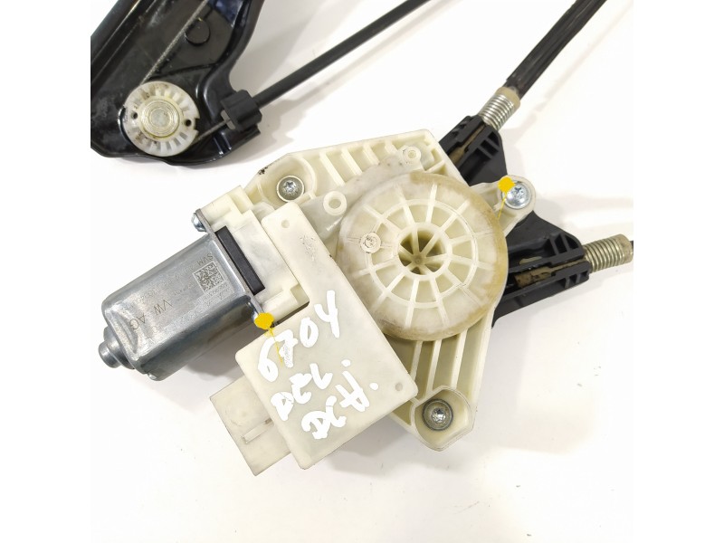 Recambio de elevalunas delantero derecho para skoda rapid ambition referencia OEM IAM 5JA837462 5JA959812E 