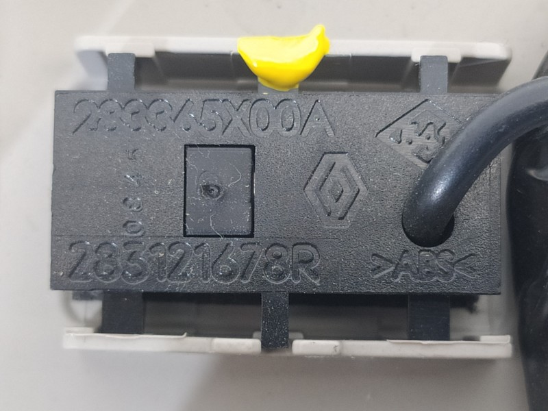 Recambio de luz interior para nissan qashqai (j11) 360 referencia OEM IAM 26430BC40B  