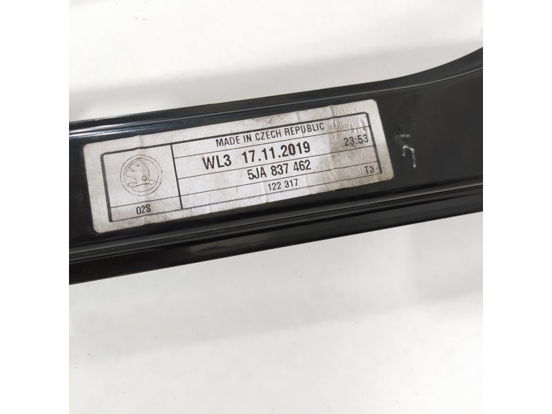 Recambio de elevalunas delantero derecho para skoda rapid ambition referencia OEM IAM 5JA837462 5JA959812E 