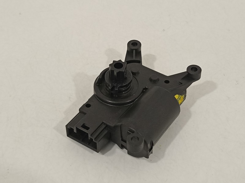 Recambio de motor apertura trampillas climatizador para volkswagen cc (358) basis bluemotiontech referencia OEM IAM 5Q0907511L  