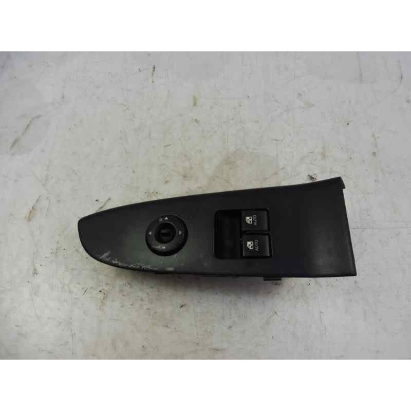 Recambio de mando elevalunas delantero izquierdo para kia cee´d 1.4 cat referencia OEM IAM 935701H021  