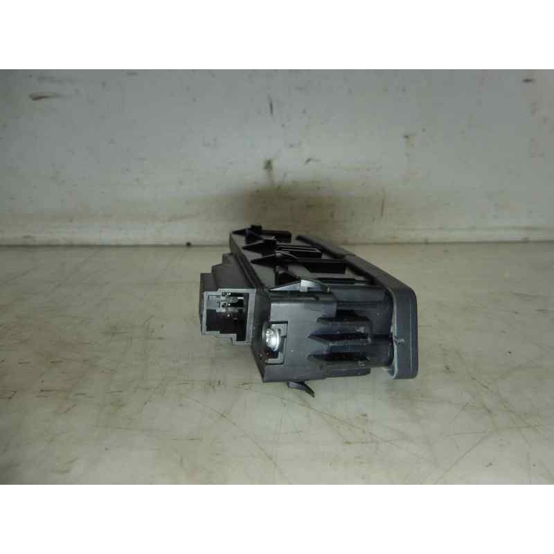 Recambio de mando multifuncion para mercedes-benz clase b (w246) b 180 cdi (246.212) referencia OEM IAM 2049058402  