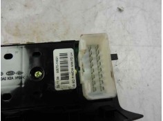 Recambio de mando elevalunas delantero izquierdo para kia cee´d 1.4 cat referencia OEM IAM 935701H021   2