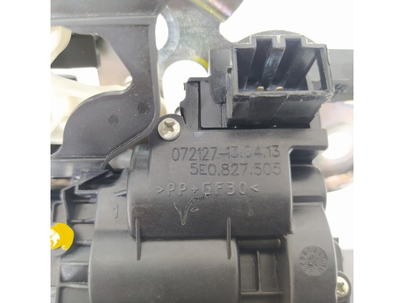 Recambio de cerradura maletero / porton para skoda rapid ambition referencia OEM IAM 5E0827505  