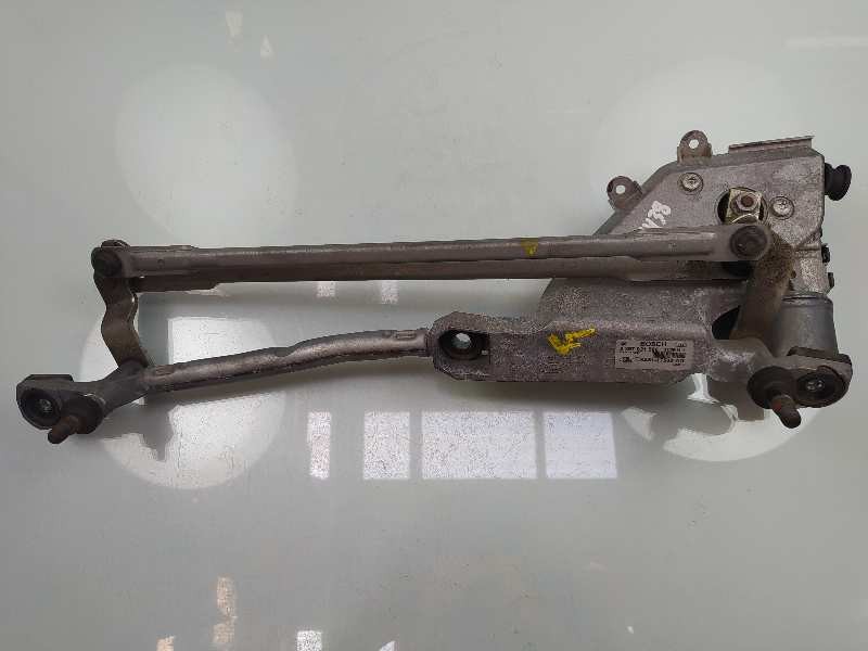 Recambio de motor limpia delantero para ford fiesta (ccn) trend referencia OEM IAM 8A6117500AG 8A6117B571AB 3397021586