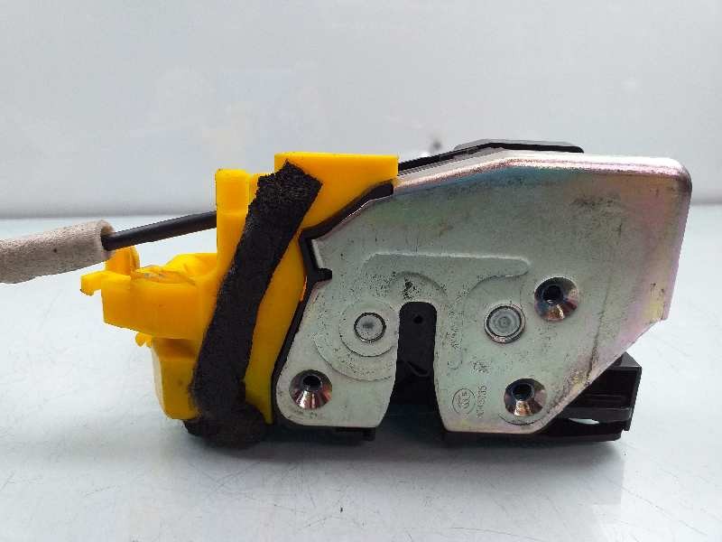 Recambio de cerradura puerta delantera derecha para kia cee´d concept referencia OEM IAM 81320A2310  