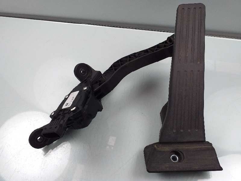 Recambio de potenciometro pedal para kia cee´d concept referencia OEM IAM 32700A6100  