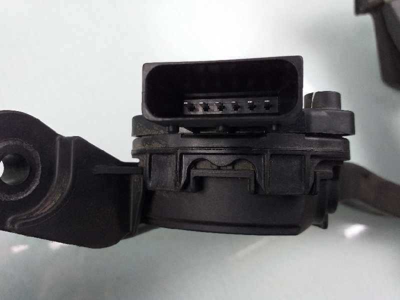 Recambio de potenciometro pedal para kia cee´d concept referencia OEM IAM 32700A6100  