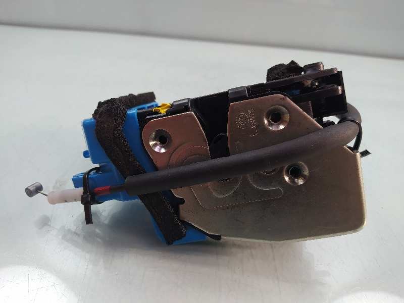 Recambio de cerradura puerta trasera izquierda para kia cee´d concept referencia OEM IAM 81410A2300  