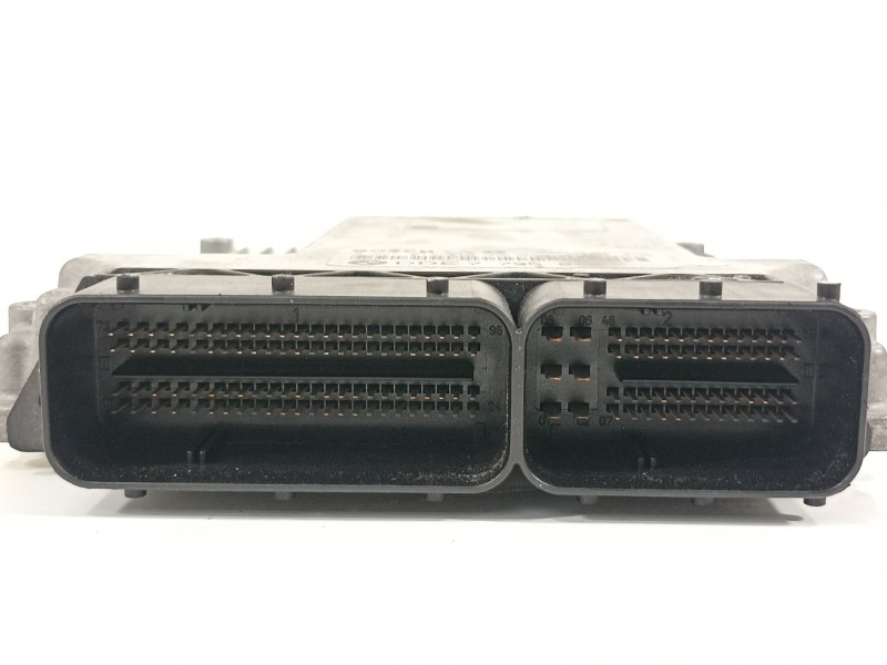 Recambio de centralita motor uce para bmw serie 1 berlina (e81/e87) 120d referencia OEM IAM 7795845  