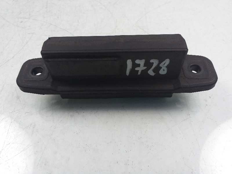 Recambio de maneta exterior porton para toyota yaris ts referencia OEM IAM 0505Y17  