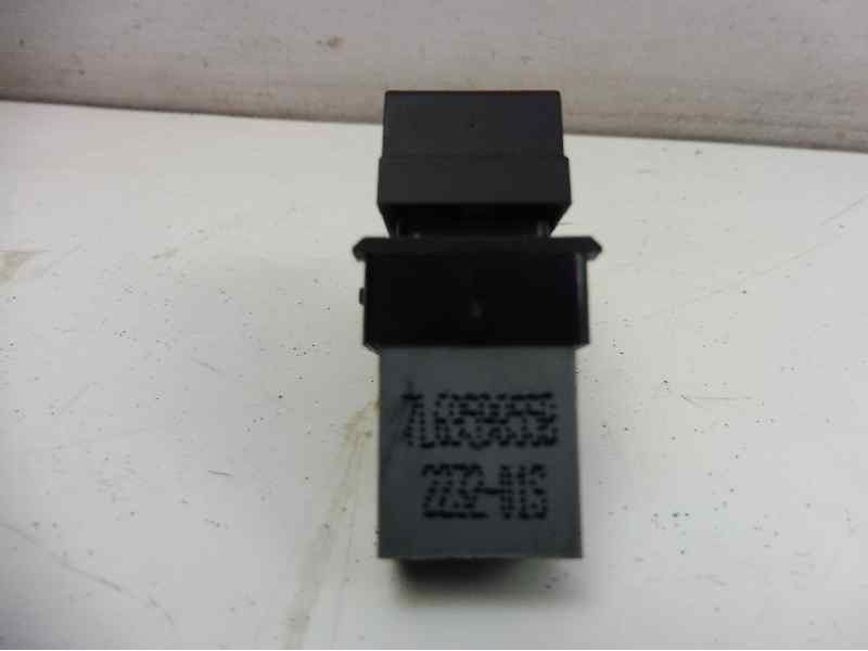 Recambio de mando elevalunas delantero derecho para seat leon (1p1) reference copa referencia OEM IAM 7L6959855B  