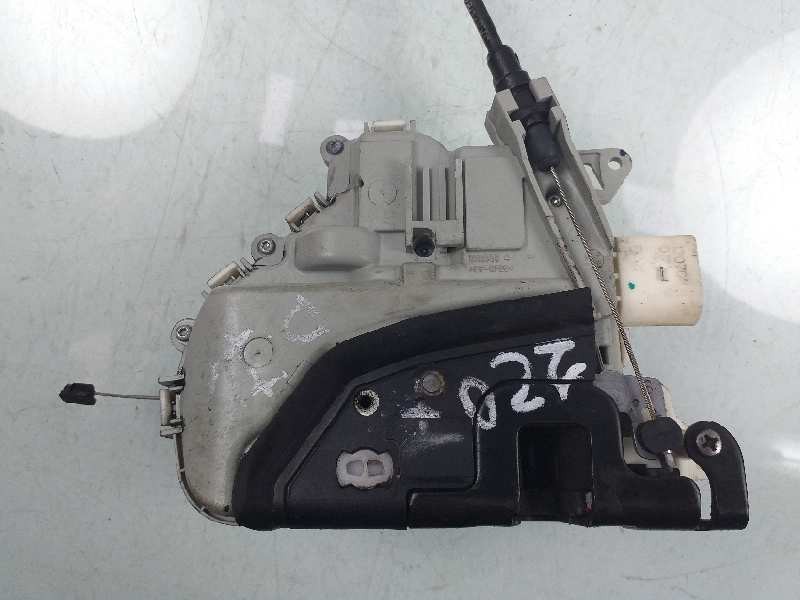 Recambio de cerradura puerta delantera izquierda para seat leon (1p1) reference copa referencia OEM IAM 1P1837015B  