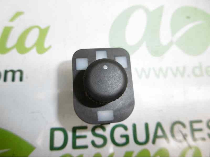 Recambio de mando retrovisor para seat leon (1p1) reference copa referencia OEM IAM 5P0959565C  