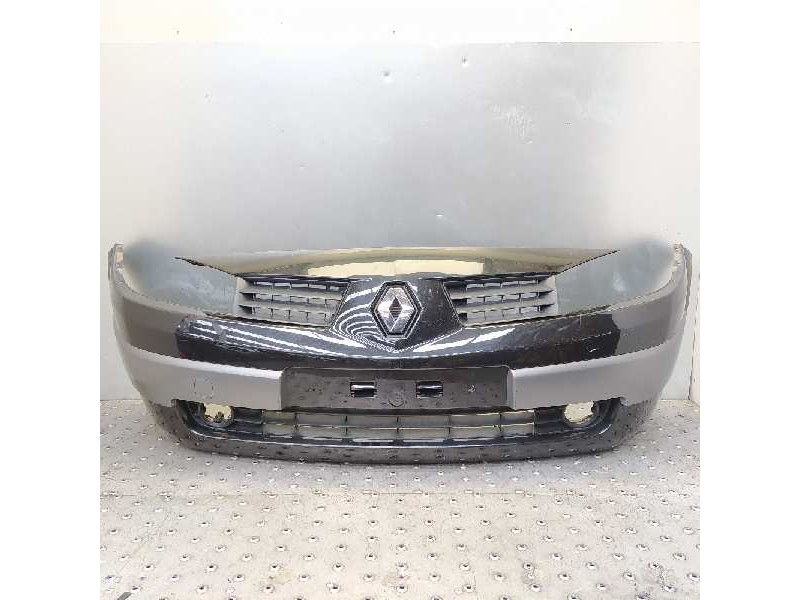 Recambio de paragolpes delantero para renault megane ii berlina 5p confort dynamique referencia OEM IAM 8200142000 8200142001 