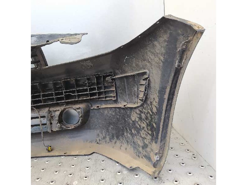 Recambio de paragolpes delantero para renault megane ii berlina 5p confort dynamique referencia OEM IAM 8200142000 8200142001 