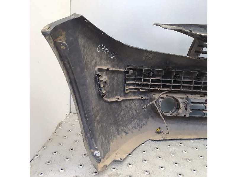 Recambio de paragolpes delantero para renault megane ii berlina 5p confort dynamique referencia OEM IAM 8200142000 8200142001 