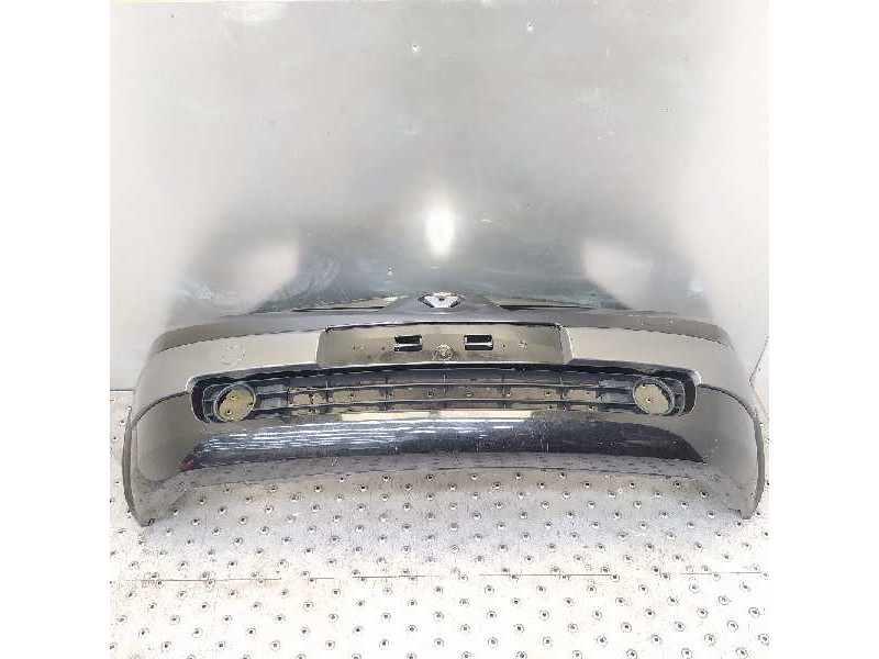 Recambio de paragolpes delantero para renault megane ii berlina 5p confort dynamique referencia OEM IAM 8200142000 8200142001 