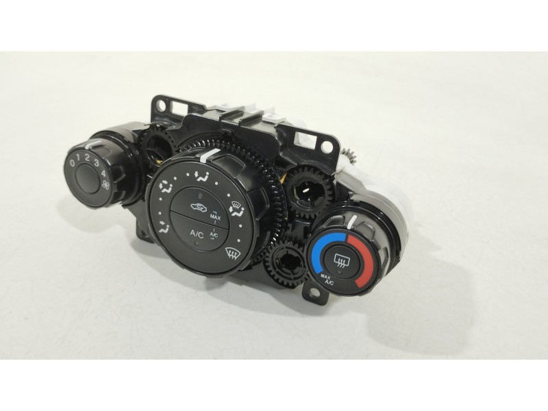 Recambio de mando climatizador para ford fiesta (ccn) titanium referencia OEM IAM 8A6118549 8A6919980 