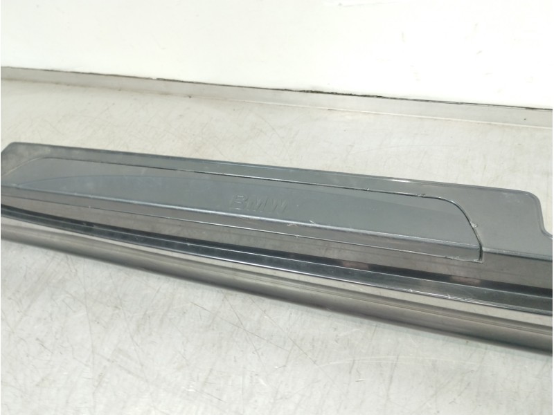 Recambio de faldon lateral para bmw serie 1 berlina (e81/e87) 120d referencia OEM IAM 22944911  