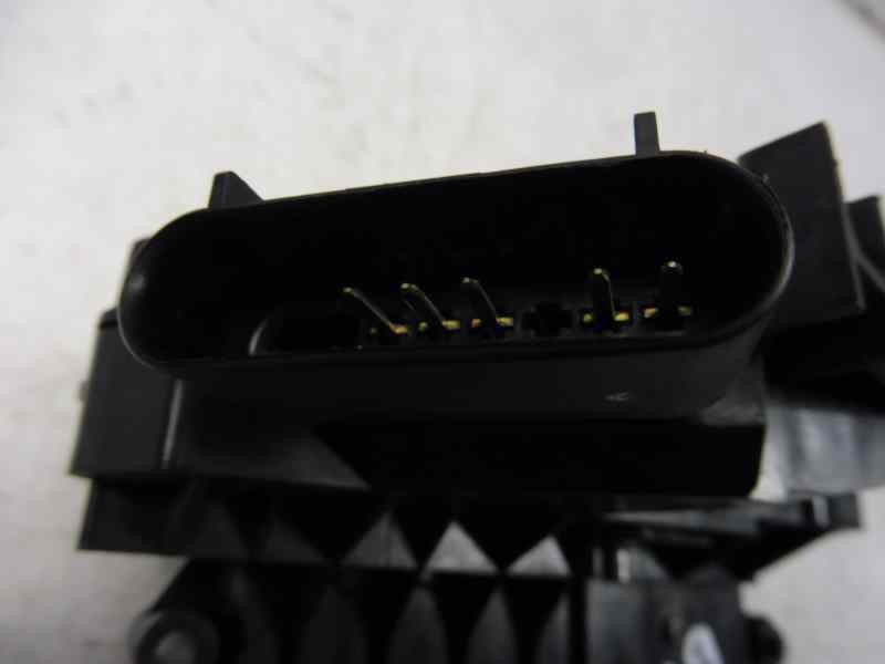 Recambio de cerradura puerta delantera izquierda para ford fiesta (cb1) trend referencia OEM IAM 8A6AA21813AG  