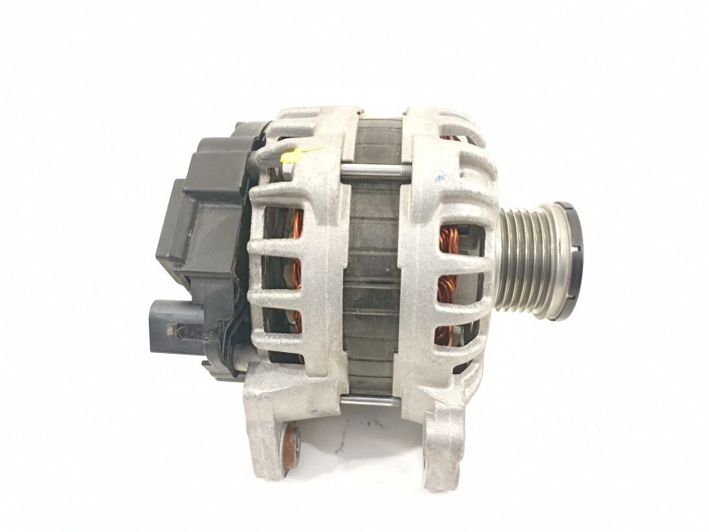 Recambio de alternador para seat arona xperience referencia OEM IAM 04C903023J  