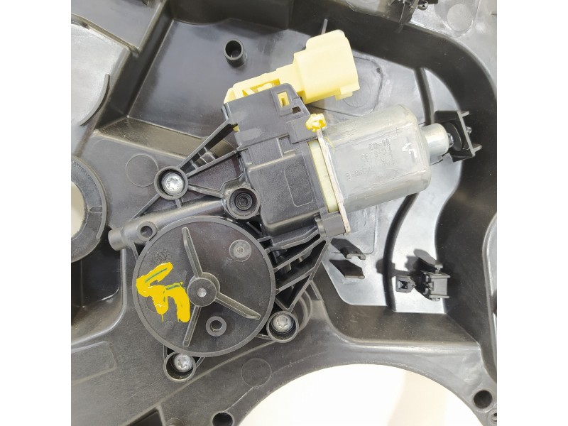 Recambio de elevalunas delantero izquierdo para ford fiesta (ccn) titanium referencia OEM IAM C1BBA045H17AB 8A6114A389B C1BT4A58