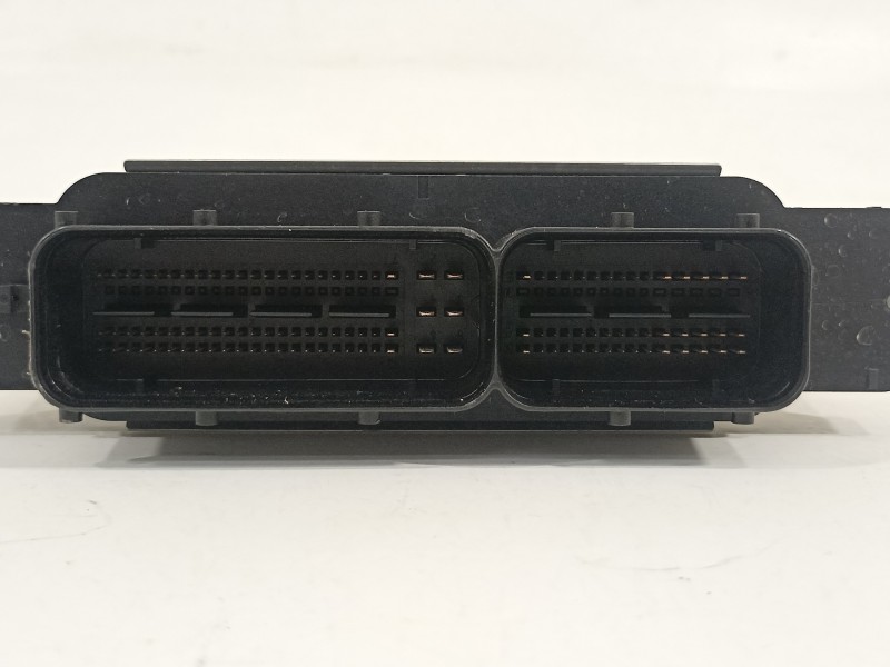 Recambio de centralita motor uce para seat arona xperience referencia OEM IAM 04E907309FD 0261S102LC 