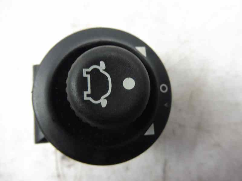 Recambio de mando retrovisor para ford fiesta (cb1) trend referencia OEM IAM 93BG17B676BB  