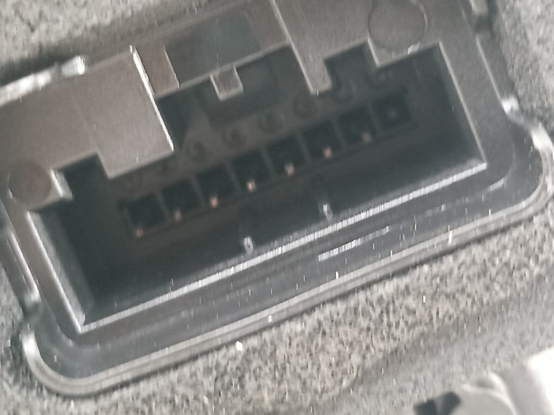 Recambio de cerradura puerta delantera derecha para seat arona xperience referencia OEM IAM 5TB837016D  