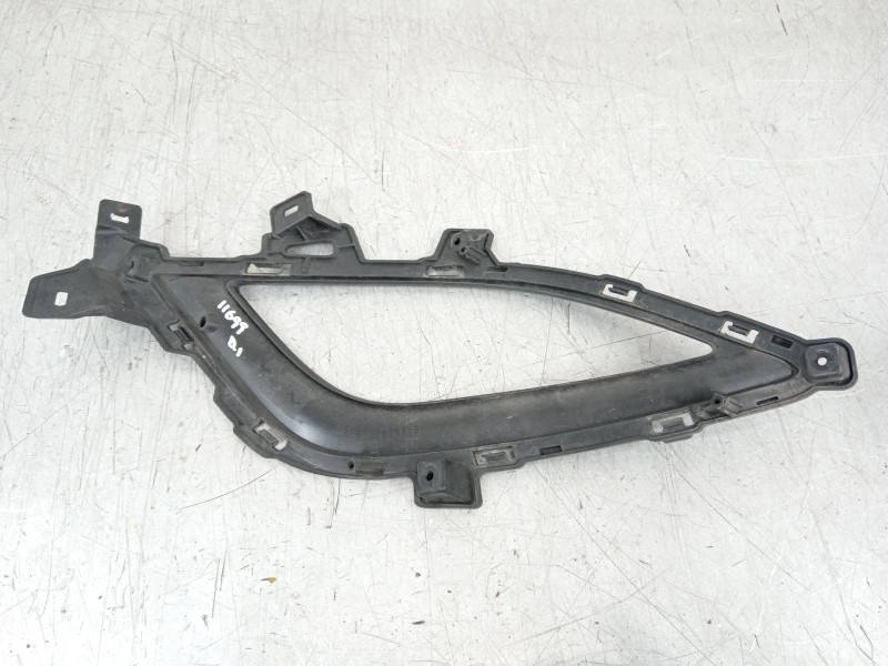 Recambio de rejilla paragolpes izquierda para hyundai i30 (gd) style referencia OEM IAM 86563A6030  