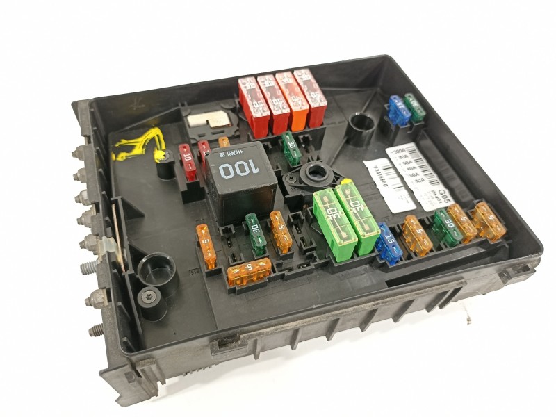 Recambio de caja reles / fusibles para volkswagen golf v berlina (1k1) gt sport referencia OEM IAM 1K0937125A  