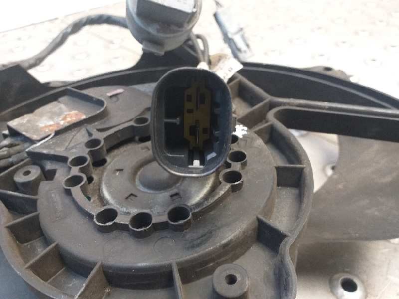 Recambio de electroventilador para peugeot 407 sw st sport referencia OEM IAM 9653302780  