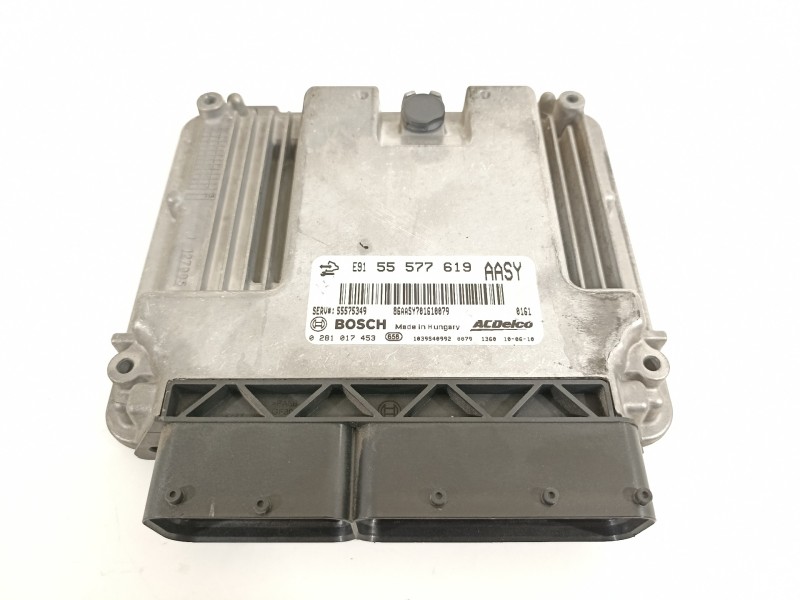 Recambio de centralita motor uce para opel astra j lim. selective business referencia OEM IAM 55577619 0281017453 55575349