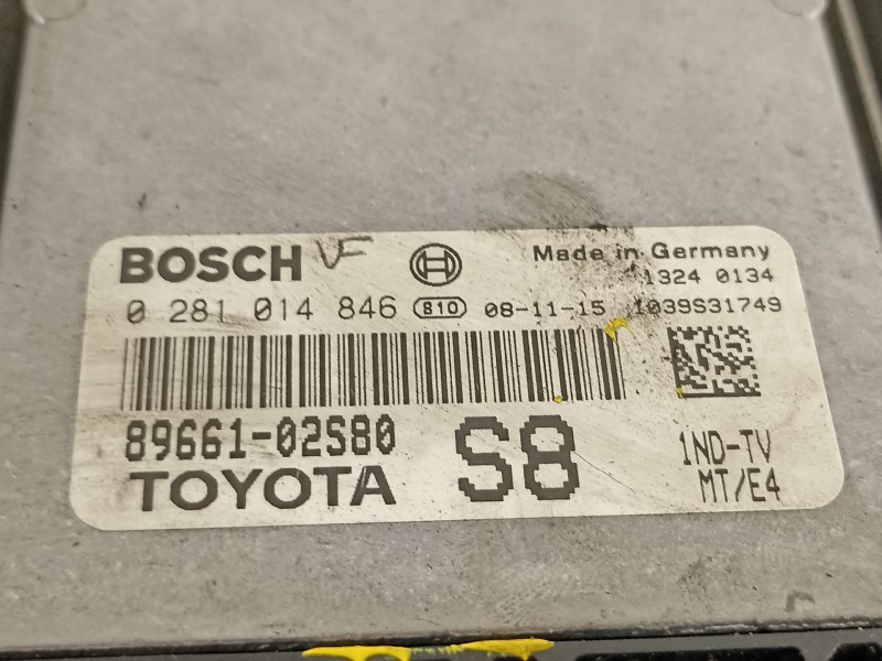 Recambio de centralita motor uce para toyota auris auris (2006-2012) referencia OEM IAM 8966102S80 0281014846 1039S31749