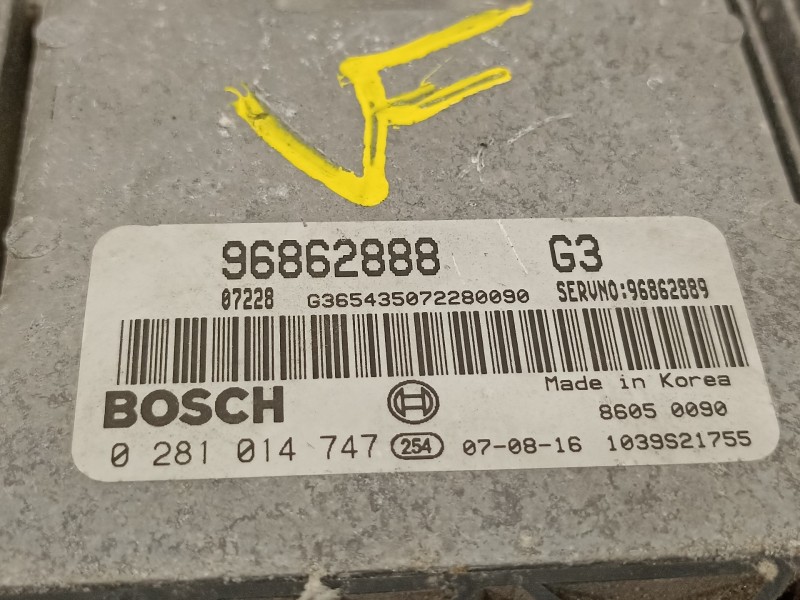 Recambio de centralita motor uce para chevrolet epica lt referencia OEM IAM 96862888 0281014747 